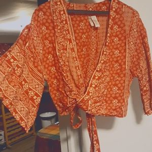 Crop wrap top